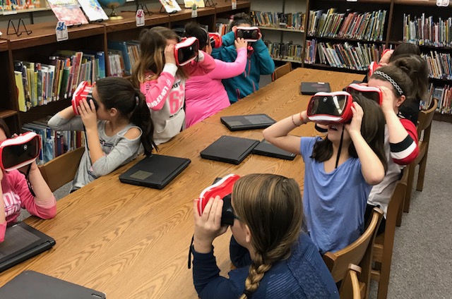 Students in Learning Commons